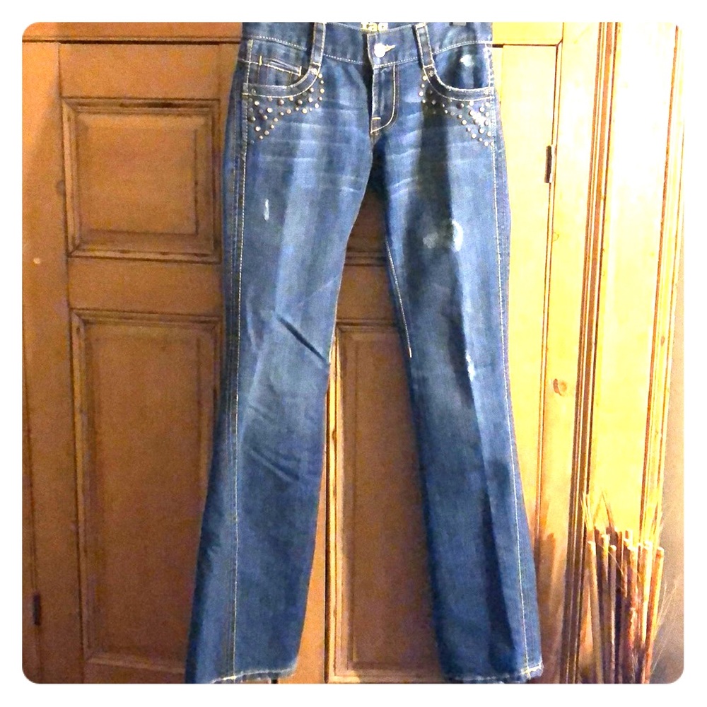 Women’s TAG Jeans #1009 embellished size 26